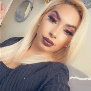 Meet your Posher, Tania